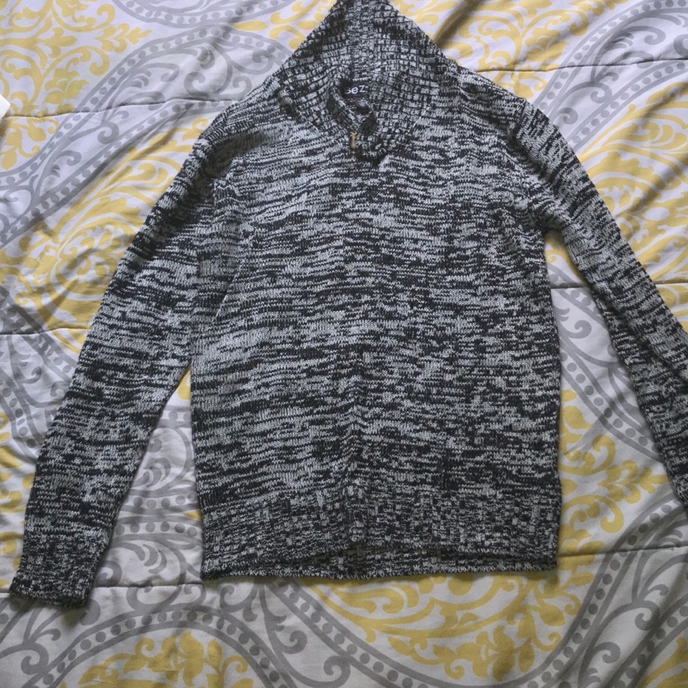 🎊🎉 5 for $20🎊🎉 boys longsleeve sweater
